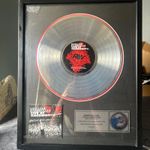 Robbie Williams Live At Knebworth Limited Edition Silver Disc Display 102/500