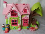 ELC Happyland Cherry Lane Cottage with 6 Figures and Furniture, Great Condition