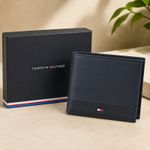 Tommy Hilfiger Men's Black Leather Bifold Wallet Coin Pocket Gift Box