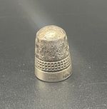 Antique Charles Horner Dorcas Thimble, Marked "CH 7 DORCAS", Excellent Condition