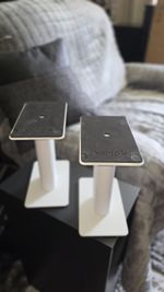 Kanto SP9 Desktop Speaker Stands Pair 9"  For Desk Bookshelf White Black 