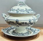 Victorian Wedgwood Soup Tureen Large In Size