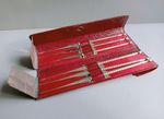 Antique "Queen's Own" Fine Lace Crochet Hooks Mixed Sizes Steel Original Case