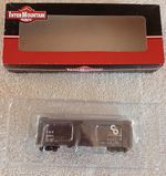 INTERMOUNTAIN HO GAUGE POST WAR BOX CAR#45781-01 - CHESAPEAKE & OHIO #14023
