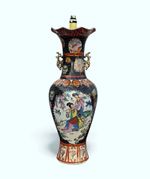 Large Japanese Vase That Has Been Turned Into A Lamp