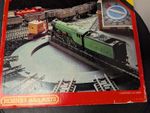 Hornby Railways R410 Operating Turntable Set
