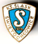 POLISH SPEEDWAY:  VINTAGE  SLASK ŚWIETOCHLOWICE SCREW STUD BADGE - U.K. FREEPOST