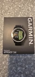 Brand New In Box Garmin Approach S44 GPS Golf Watch Black Free Postage UK
