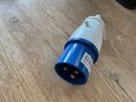 Blue 16A 250v 3 pin new weatherproof Camping plug   R79