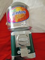  Beaver RB16 20p Coin Operated Machine Sweet Vending Machine. Mentos Sticker....