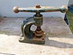 VINTAGE CLAMP / VICE A. ORNSTIN LTD No 12.