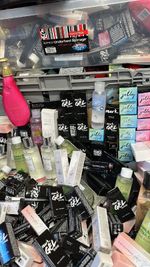 100 JOBLOT MIXED NAMED BRANDED MAKE UP/COSMETIC ITEMS AVON ** NEW STOCK JUST IN 