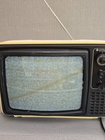 Hitachi Transistor TV Model F-40 Black & White 13" Made In Japan - vintage