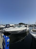 Searay 215 Express Cruise with Mercruiser 5.0l 260hp