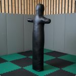 Combat training dummy, multifunctional boxing dummy, realistic simulation