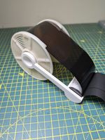 Film loading helper, helps guide your negatives onto a film spiral.