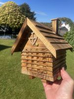 Bee Hotel