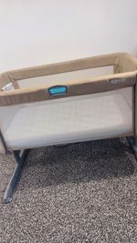 baby bassinet, crib and cradle 
