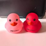POP WORLD 2x Rubber Duck Bath Toys Set, Rubber Ducks - Pink, Dark pink/Red