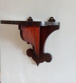 ANTIQUE  LATE VICTORIAN  ART NOUVEAU MAHOGANY CLOCK WALL BRACKET SHELF DISPLAY