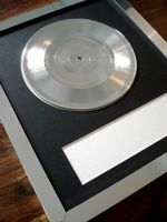 PERSONALISED PLATINUM SILVER 7" SINGLE / FRAME / MOUNT MAKE YOUR OWN MUSIC AWARD