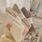 Women’s Thick Cashmere Wool Socks – Winter Warm Long Thermal Harajuku Style UK