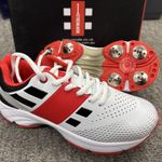 Gray Nicolls Velocity 2.0 Cricket Spikes Shoes Size 4 New
