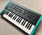 PWM Mantis 4-Voice Polyphonic Hybrid-Analogue Synthesiser