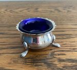 ANTIQUE 19TH C SILVER PLATED SALT CONDIMENT POT WITH BRISTOL BLUE LINER