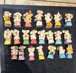 Piggin' Celebrations Mixed Lot Animal Pig Figurines, 22 Pack (2000)