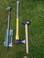 garden tools hammer axe