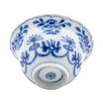 Chinese Porcelain Cup Blue White Lotus Lingzhi Qing Kangxi Flower Mark 18C