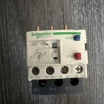 SCHNEIDER OVERLOAD RELAY LRD12 USED FREE UK POST