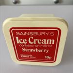 Vintage 70s Sainsbury’s Strawberry Ice Cream Empty Plastic Tub Collectable Prop.