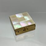 Mini Vintage Mother of Pearl Pill Box Trinket Gold Tone Shell Container 4b