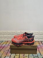Mizuno Wave Daichi 8 Trail Running Shoes UK 7.5 Women's RRP £ 130 Hot Coral