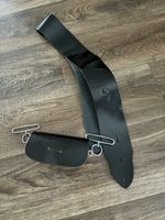 BLACK PATENT LEATHER CROSS BELT AND POUCH WO  MAXIMUM 92CM 36" RIFLES