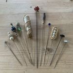 JOB LOT OF ASSORTED VINTAGE/ANTIQUE HAT PINS - pearls snake-hatpin