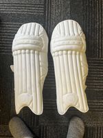 Hunts County Men's Cricket Batting Pads, Small Men’s Right Hand