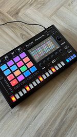 Pioneer DJ Toraiz SP-16 Professional Sampler Groovebox Sequencer - Immaculate!