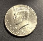 Half Dollar (D) - Kennedy - USA American Eagle  “In God We Trust” 2000 (2) 