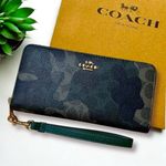 Coach Long Zip-Around Wallet in Signature Camouflage Print CY237 IMXAI Dark