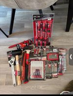 SPECTRE 15 Piece Screwdriver Set Red/Black Metal/Plastic, MPN 1-1762