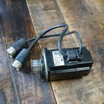 1 X Yaskawa SGMAH-02AAA61D-OY Servo Motor