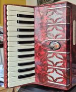 Lyra Accordian 
