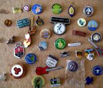 COLLECTION MIXTURE VINTAGE METAL ENAMEL & ACRYLIC JOB LOT PIN BADGES ALL SORTS