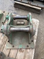 Excavator Digger Headstock Attachment Bracket 35mm Pins 160mm Centres