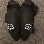 Fox Launch Pro D30 Mountain Bike Knee Pads Size Medium