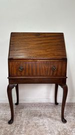 Mid Century Retro Vintage Queen Anne Bureau 