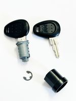 Givi Z661 Top Box Lock & Barrel With Keys For V46, E52, E55, V35 Cases